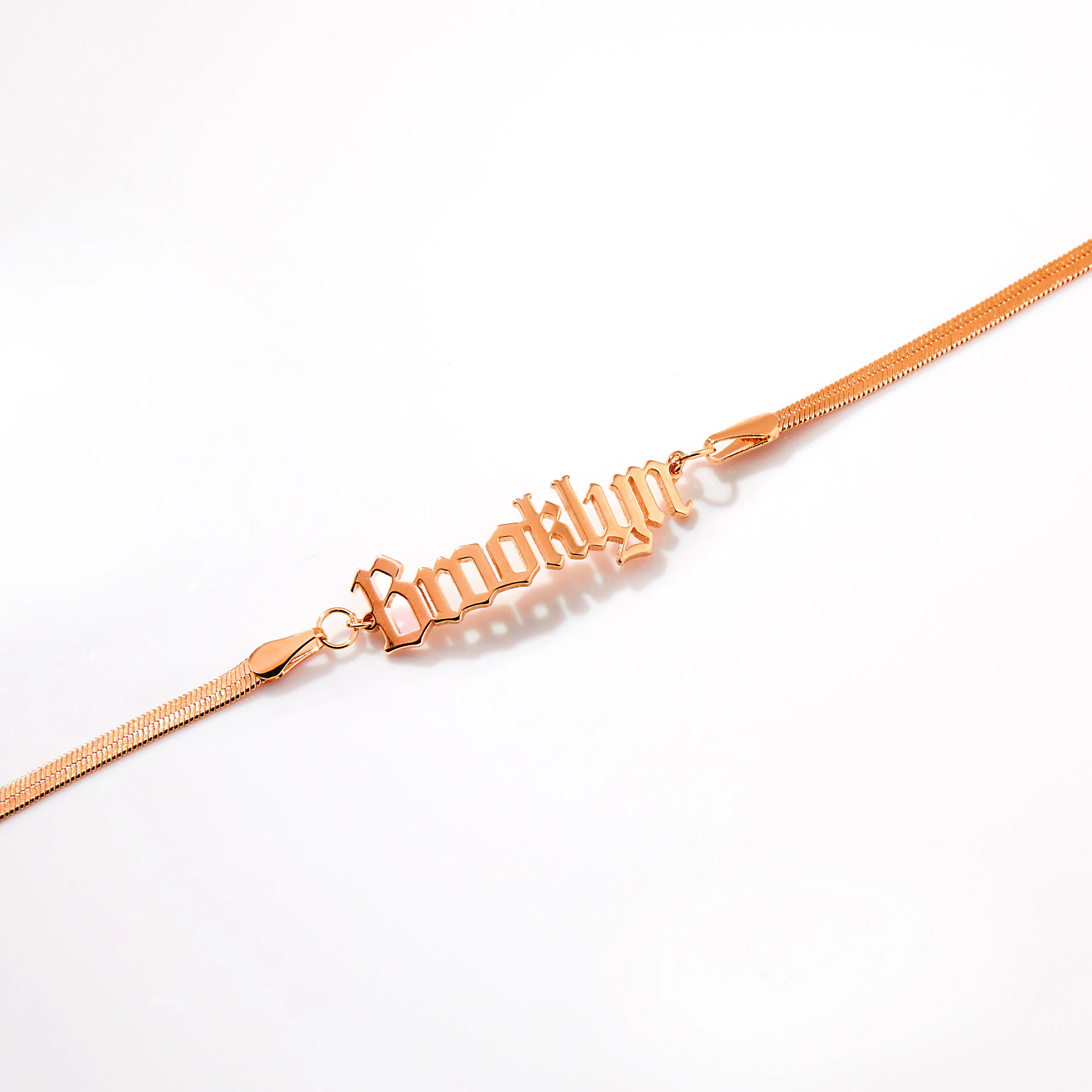Herringbone Chain Old English Name Bracelet - Image 8