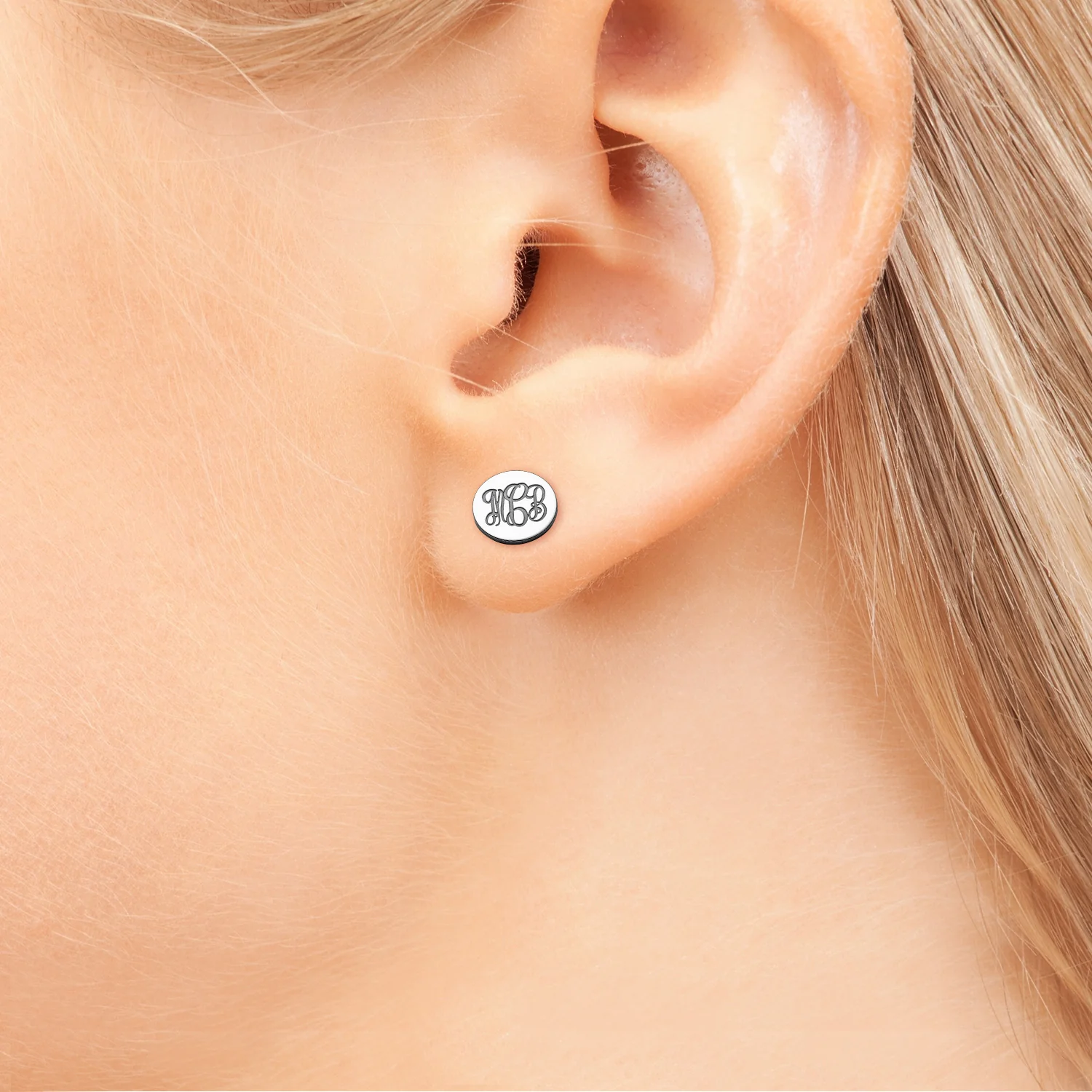Sterling Silver Engraved Monogram Disc Earrings - Image 3